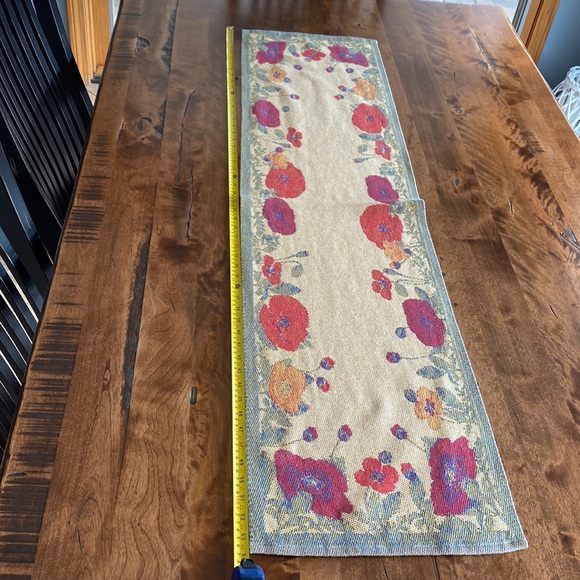 Table runner - Picture 5 of 7